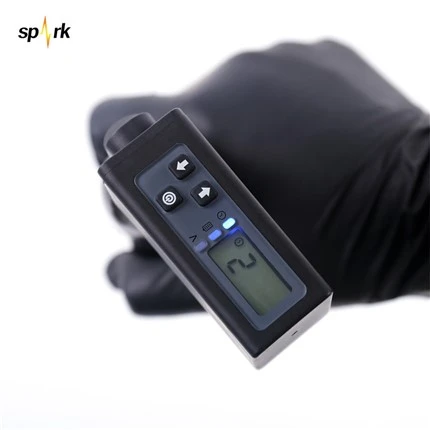Digitální bezdrátový zdroj pro tetování